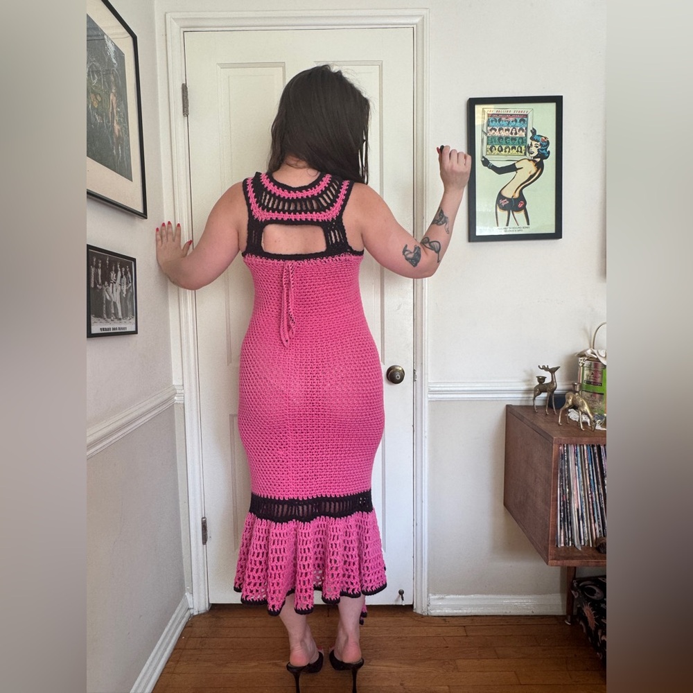 Vintage Pink Black Crochet Maxi Dress with Mermaid Hem - Picture 3 of 10